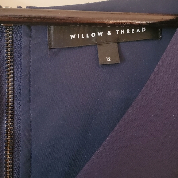 Willow & Thread Dress - Picture 2 of 4